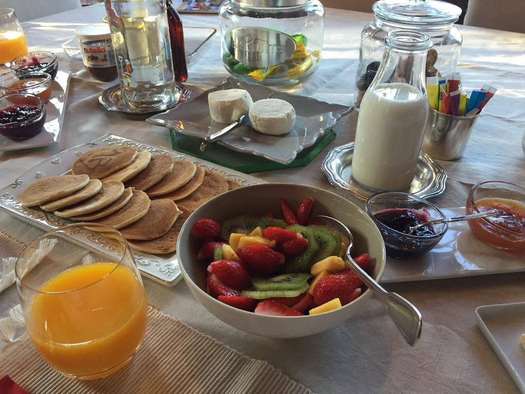 Le Manoir De Benedicte B&B Cahan ภายนอก รูปภาพ
