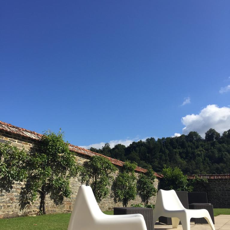 Le Manoir De Benedicte B&B Cahan ภายนอก รูปภาพ