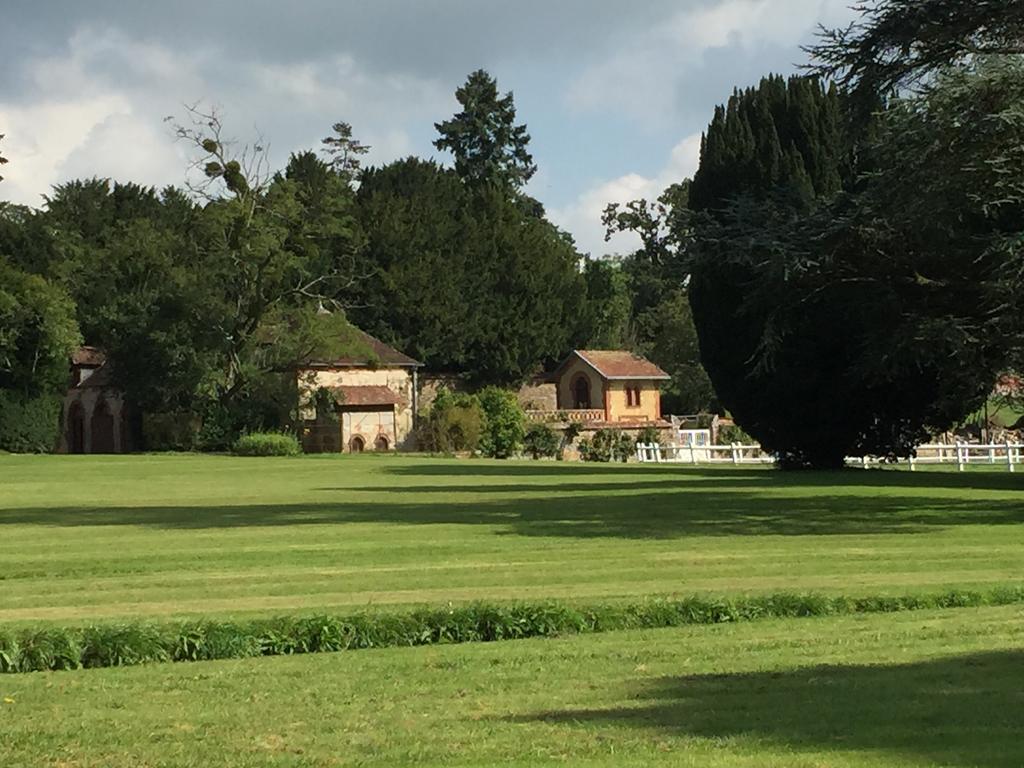 Le Manoir De Benedicte B&B Cahan ภายนอก รูปภาพ