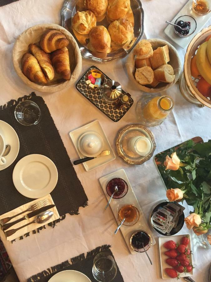 Le Manoir De Benedicte B&B Cahan ภายนอก รูปภาพ